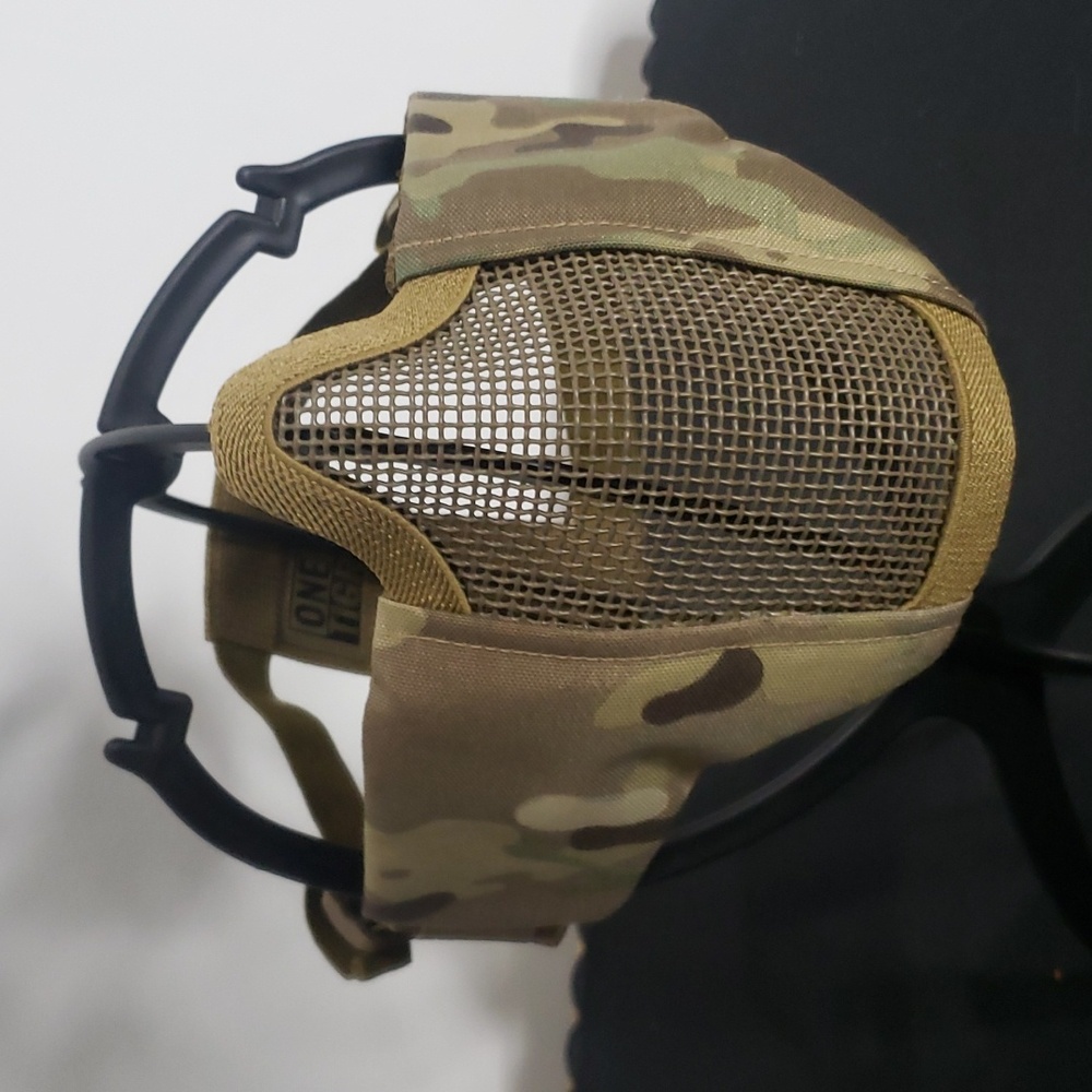 One Tigris Camo Tactical Airsoft Paintball Mask Size Youth NWOT